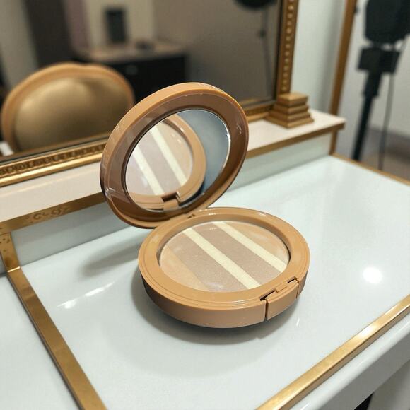 Belle Beauty By Kim Gravel Bronzer Ray Of Sunshine - Picture 1 of 3